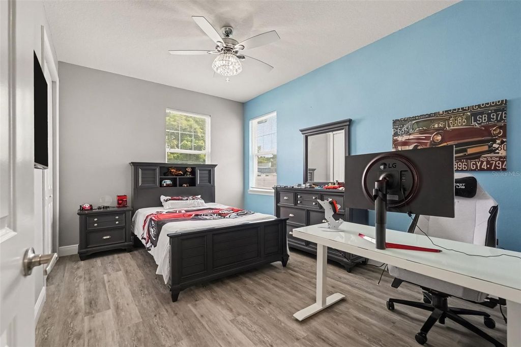 Image 23 of property listing at 8307 N GOMEZ AVENUE, Tampa, FL 33614