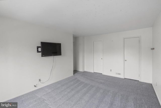 164-B BRADFORD CT, Mount Laurel, NJ 08054