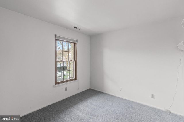 164-B BRADFORD CT, Mount Laurel, NJ 08054