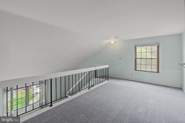164-B BRADFORD CT, Mount Laurel, NJ 08054