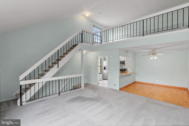 164-B BRADFORD CT, Mount Laurel, NJ 08054
