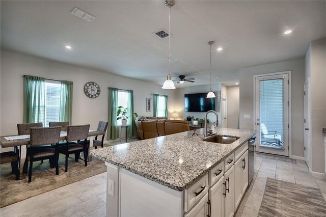 3922 GREAT SMOKEY WAY, Apopka, FL 32712