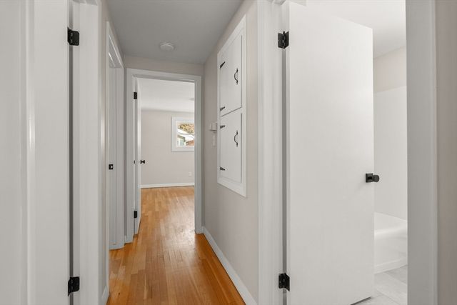 41 Scaddings St, Taunton, MA 02780