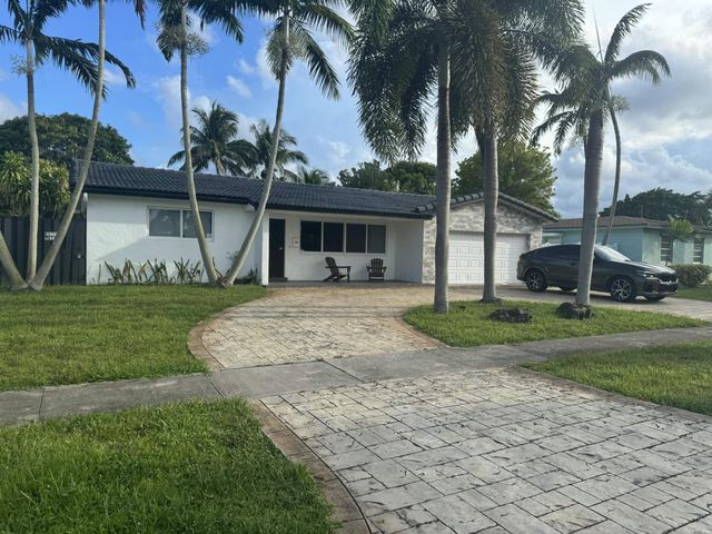 5424 Garfield Street, Hollywood, FL 33021