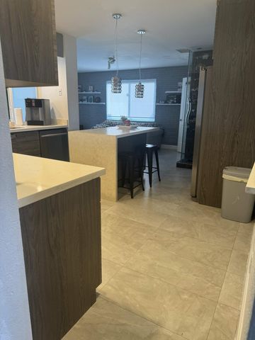 5424 Garfield Street, Hollywood, FL 33021