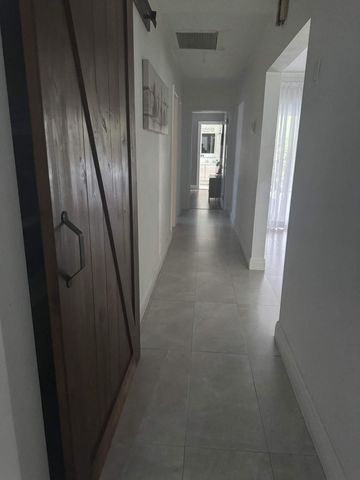 5424 Garfield Street, Hollywood, FL 33021