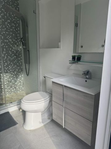 5424 Garfield Street, Hollywood, FL 33021