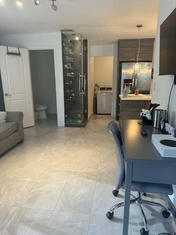 5424 Garfield Street, Hollywood, FL 33021