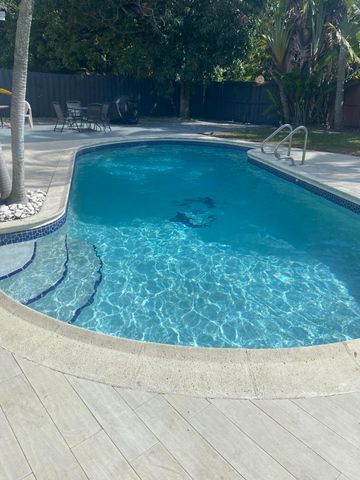 5424 Garfield Street, Hollywood, FL 33021