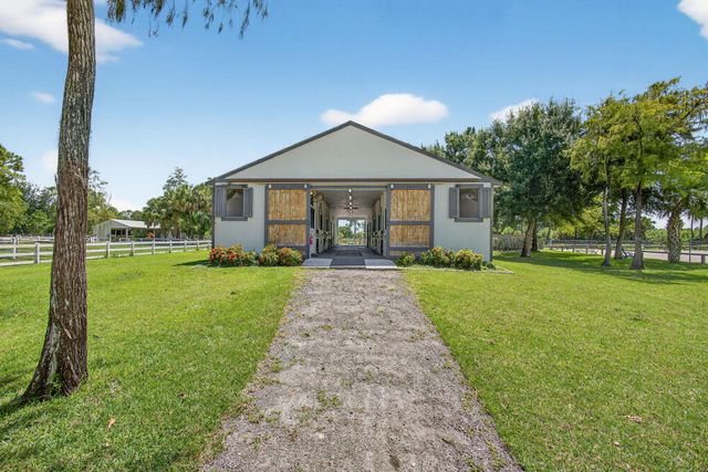 17218 Shetland Lane 2 Stalls, Loxahatchee, FL 33470