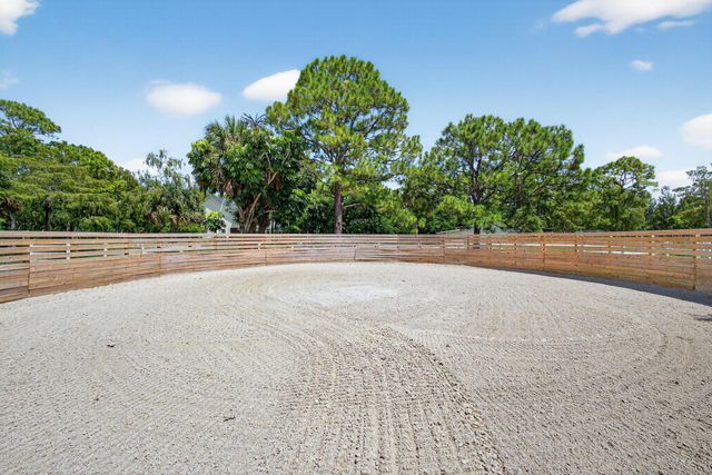 17218 Shetland Lane 2 Stalls, Loxahatchee, FL 33470