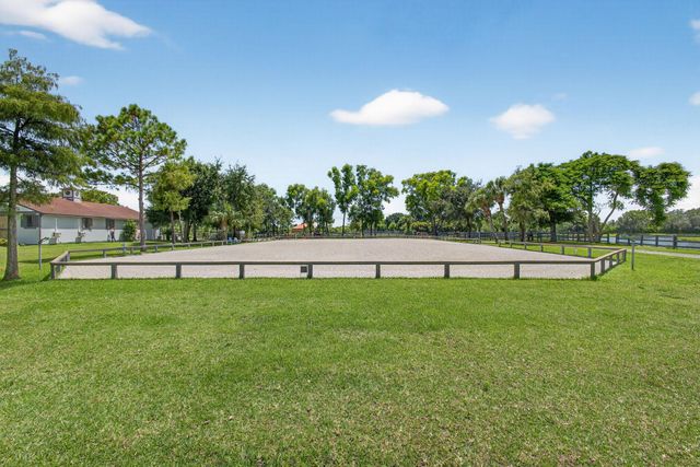 17218 Shetland Lane 2 Stalls, Loxahatchee, FL 33470