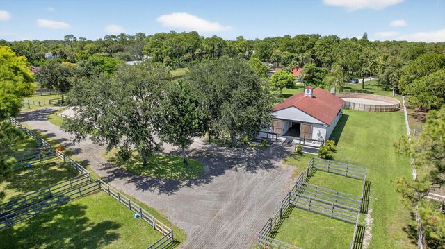 17218 Shetland Lane 2 Stalls, Loxahatchee, FL 33470