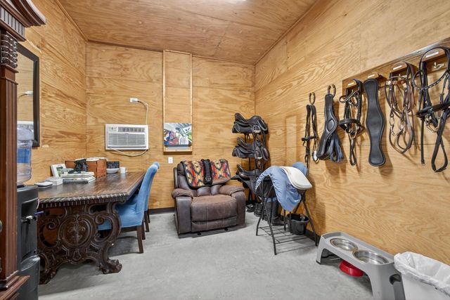 17218 Shetland Lane 2 Stalls, Loxahatchee, FL 33470