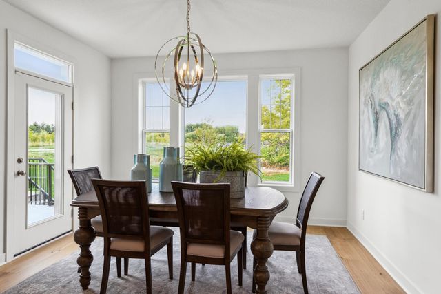 10409 Blackmoor Road, Woodbury, MN 55129