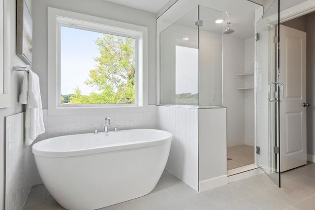 10409 Blackmoor Road, Woodbury, MN 55129