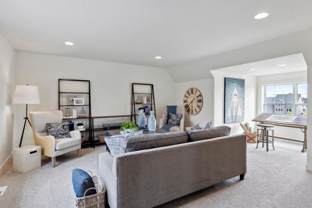 10409 Blackmoor Road, Woodbury, MN 55129