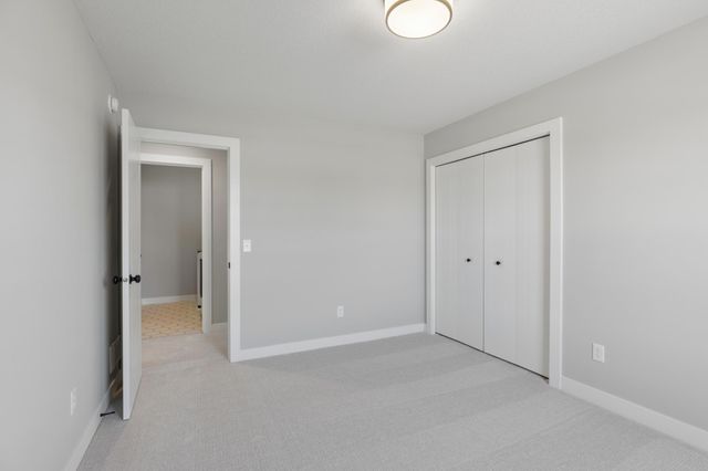10409 Blackmoor Road, Woodbury, MN 55129