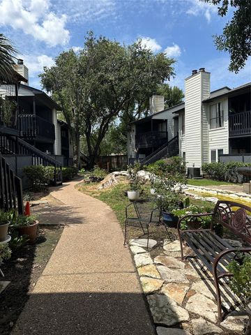 9009 Richmond Avenue 110, Houston, TX 77063