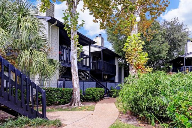 9009 Richmond Avenue 110, Houston, TX 77063