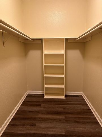 9009 Richmond Avenue 110, Houston, TX 77063