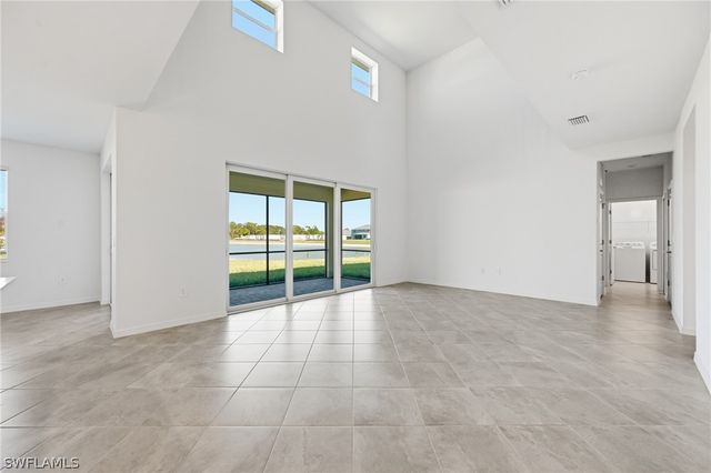 18652 Marlin Kite LN, North Fort Myers, FL 33917