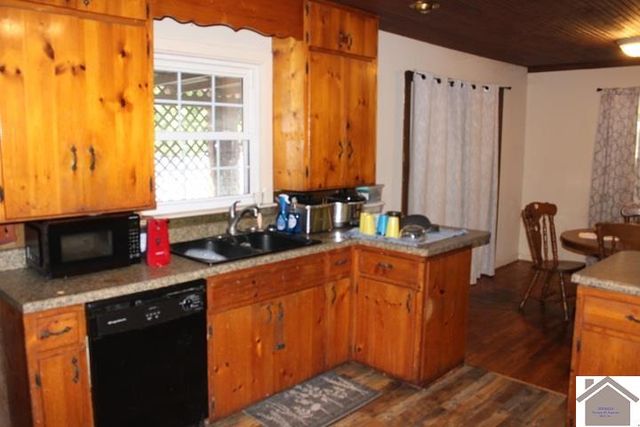 3245 ST RT 58 E, Mayfield, KY 42066