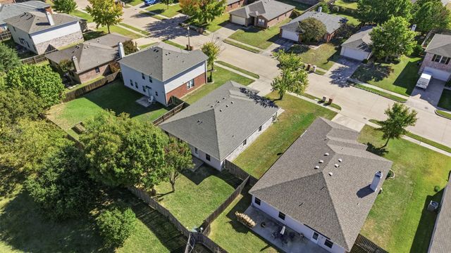 8704 Serenity Way, Denton, TX 76210