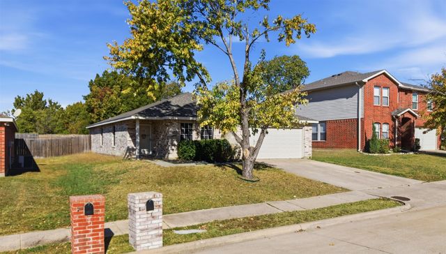 8704 Serenity Way, Denton, TX 76210