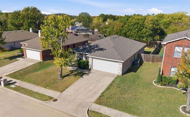 8704 Serenity Way, Denton, TX 76210