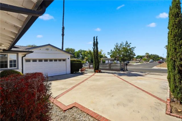 9930 Wealtha, Sun Valley, CA 91352