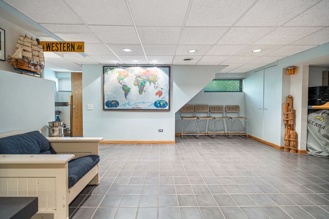 1928 Kennicott Court, Des Plaines, IL 60018