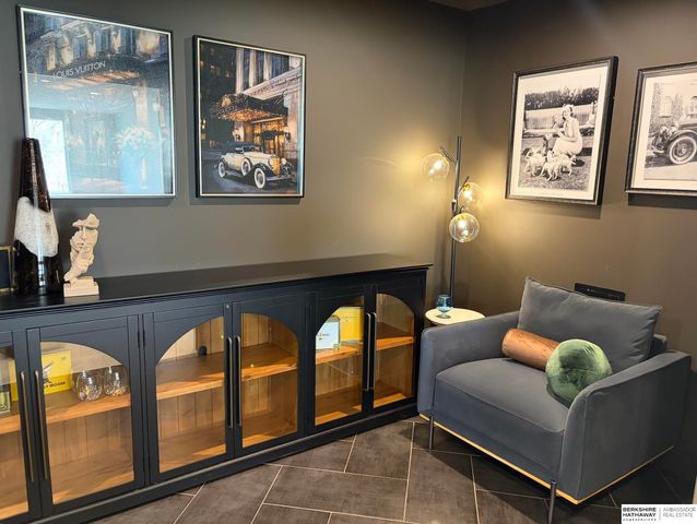 10306 Shepard Street, Papillion, NE 68046