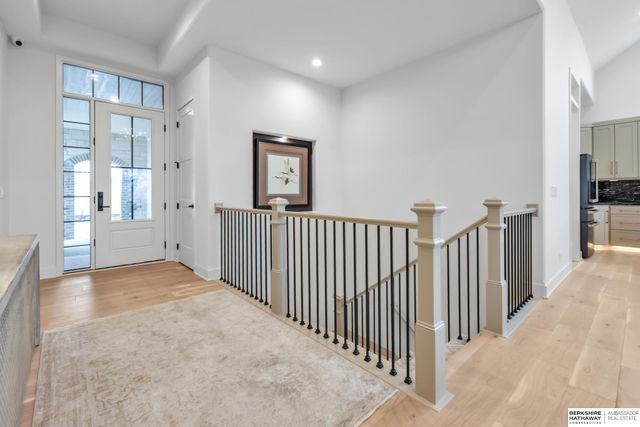 10306 Shepard Street, Papillion, NE 68046