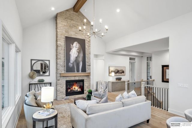 10306 Shepard Street, Papillion, NE 68046