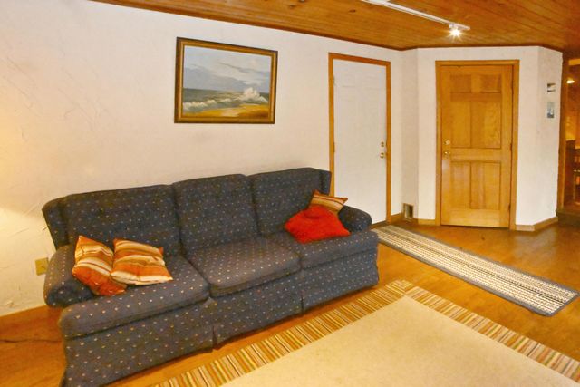 514 E Bellevue Avenue, Beverly Shores, IN 46301