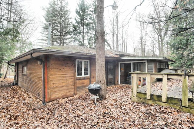 514 E Bellevue Avenue, Beverly Shores, IN 46301