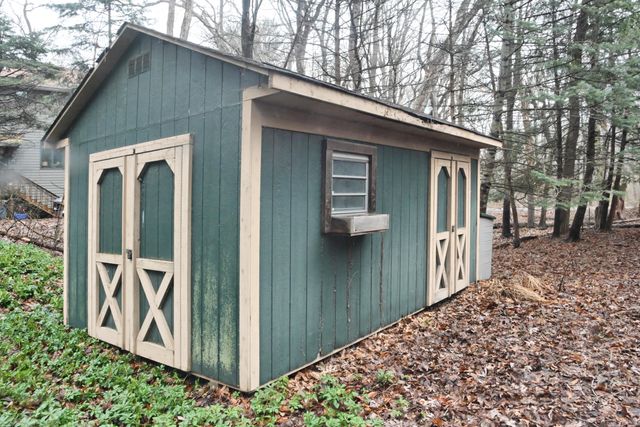 514 E Bellevue Avenue, Beverly Shores, IN 46301