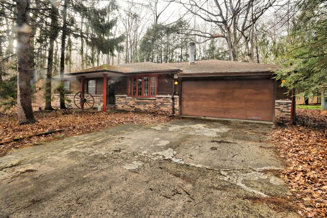 514 E Bellevue Avenue, Beverly Shores, IN 46301