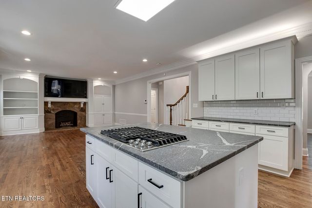 135 Amanda Drive, Oak Ridge, TN 37830