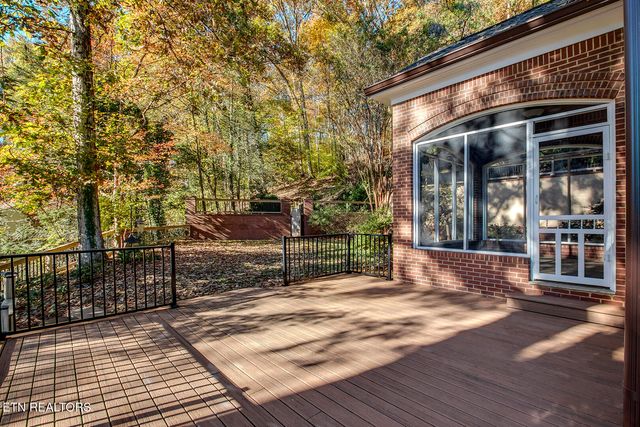 135 Amanda Drive, Oak Ridge, TN 37830