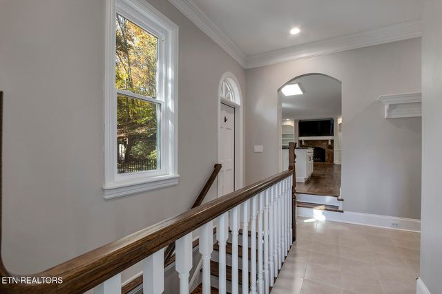 135 Amanda Drive, Oak Ridge, TN 37830