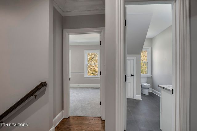 135 Amanda Drive, Oak Ridge, TN 37830