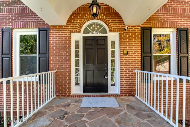 135 Amanda Drive, Oak Ridge, TN 37830