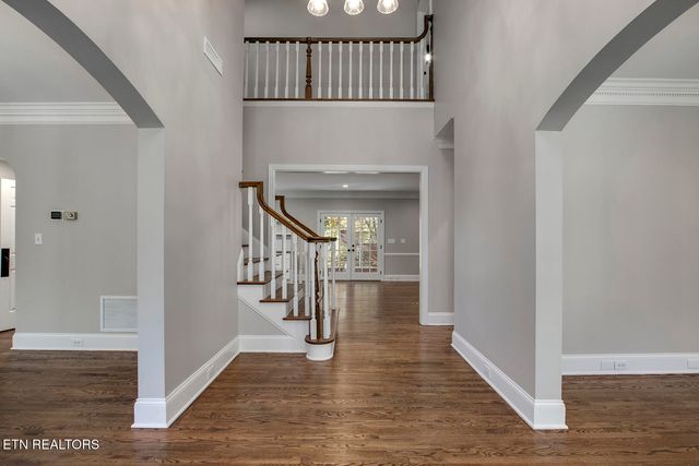 135 Amanda Drive, Oak Ridge, TN 37830