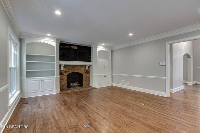 135 Amanda Drive, Oak Ridge, TN 37830