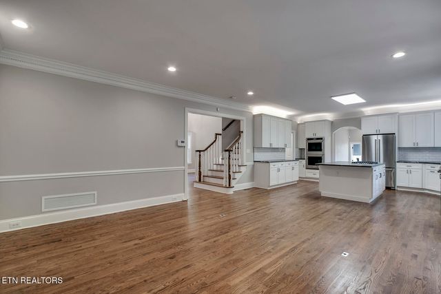 135 Amanda Drive, Oak Ridge, TN 37830