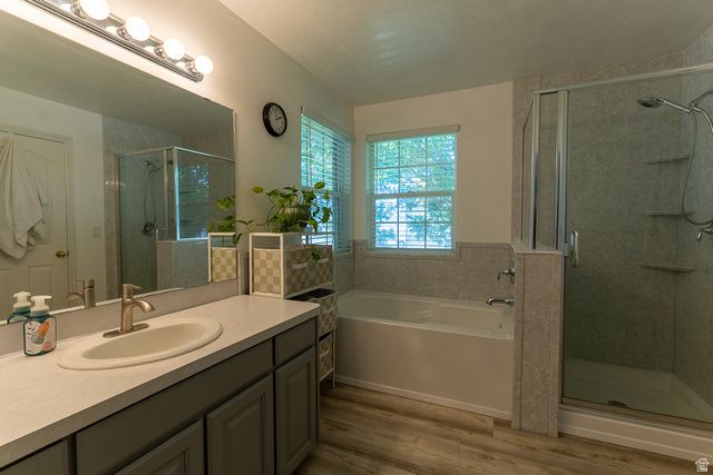 1828 W 1400 N, Clinton, UT 84015