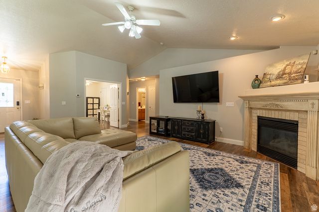 1828 W 1400 N, Clinton, UT 84015