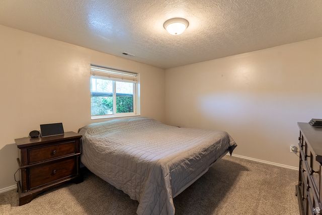1828 W 1400 N, Clinton, UT 84015